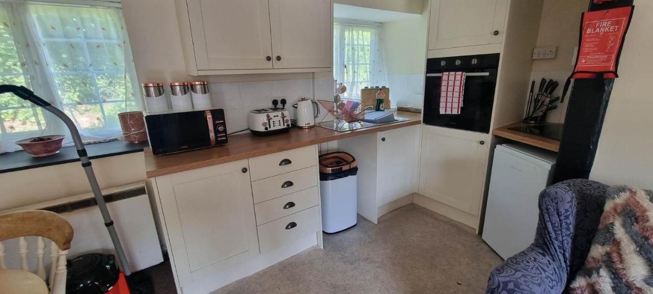 No 4 Trelawney Apartment - Onsite Bar - Restaurant - Horse Riding Menheniot Exterior photo