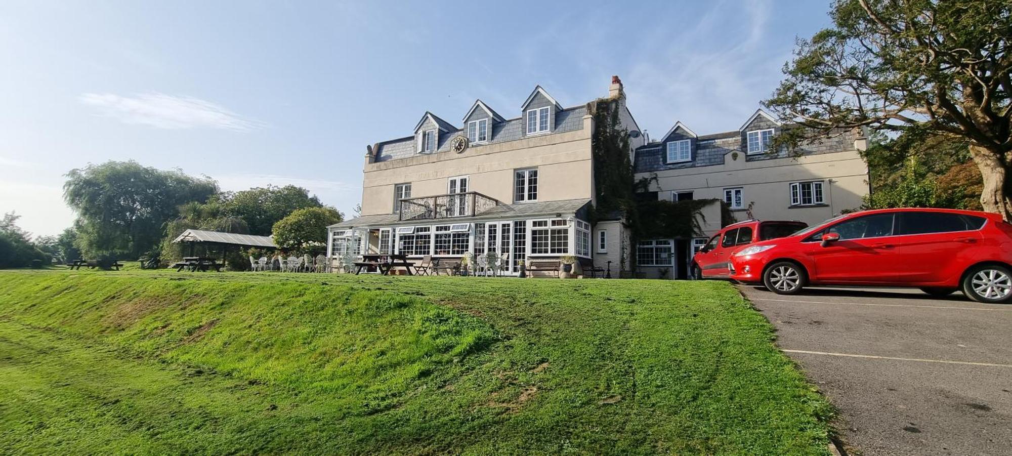 No 4 Trelawney Apartment - Onsite Bar - Restaurant - Horse Riding Menheniot Exterior photo