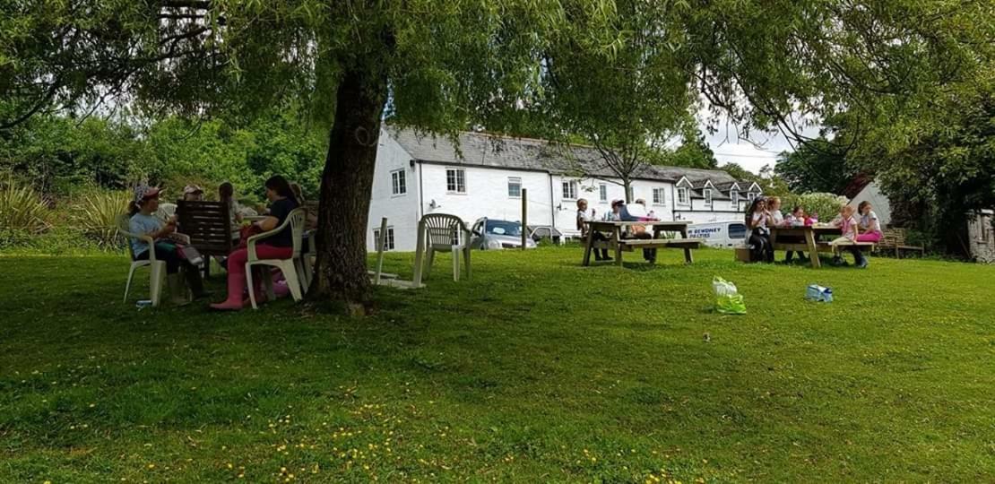 No 4 Trelawney Apartment - Onsite Bar - Restaurant - Horse Riding Menheniot Exterior photo